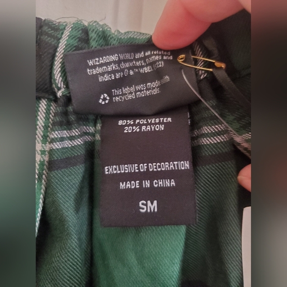 NWT Hot topic Harry Potter Slytherin Pleated Skirt Size S - Picture 6 of 7